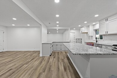 2306 Clay St, Kilgore, TX 75662 - photo 7