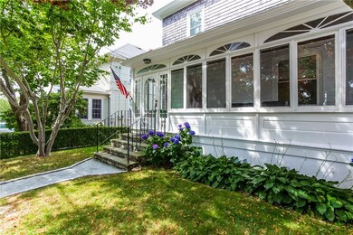 22 Bateman Ave, Newport, RI 02840 - photo 2