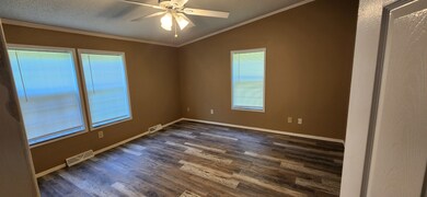 156 Middle Oxbow Rd, Hinsdale, NH 03451 - photo 6