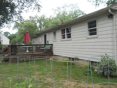 26 Perkins St, Warwick, RI 02886 - photo 4