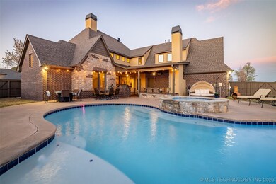 Large saltwater pool and hot tub