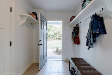 111 Bramans Ln, Portsmouth, RI 02871 - photo 4