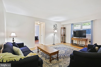 12 Cardor Ct unit 101, Nottingham, MD 21236 - photo 4