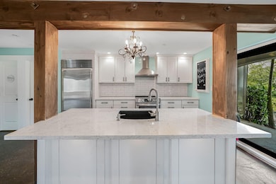 512 SW Saint Lucie Crescent, Stuart, FL 34994 - photo 3