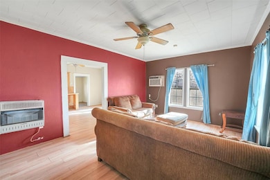 209 E 3rd St, Erick, OK 73645 - photo 6