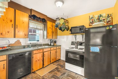 931 Bridge Ave, Waynesboro, VA 22980 - photo 5