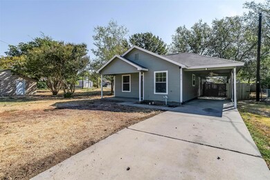 312 Elmo St, Cleburne, TX 76031 - photo 2