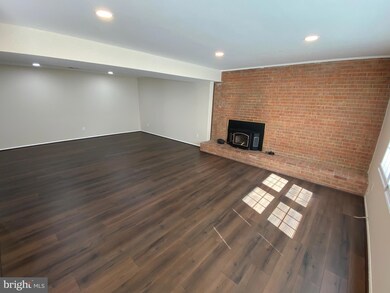 5222 Portsmouth Rd, Fairfax, VA 22032 - photo 4