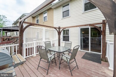 5324 King Arthur Cir, Rosedale, MD 21237 - photo 4