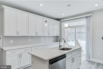 902 W Susquehanna Ave unit 1, Philadelphia, PA 19122 - photo 3