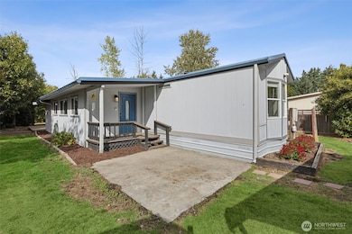 8517 Pepperidge Ln SE, Yelm, WA 98597 - photo 2