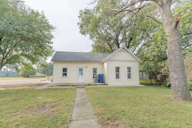 402 E Park St, Spencer, IA 51301 - photo 2