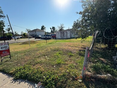 7805 N Main St, Houston, TX 77022 - photo 4