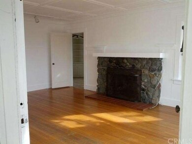 Living Room - Fireplace