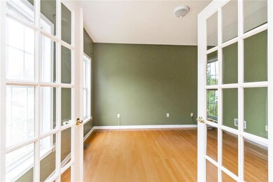 663 Ryan Dr, Allentown, PA 18103 - photo 4