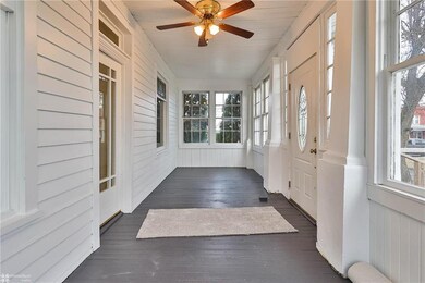 576 Furnace St, Emmaus, PA 18049 - photo 5