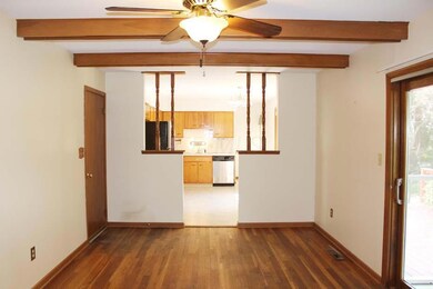 FAMILY ROOM TO KITCHEN
