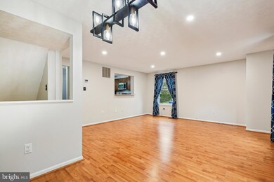 9412 Granite Hill, Columbia, MD 21046 - photo 6