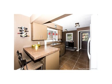 1013 Woodside Dr, New Albany, IN 47150 - photo 3