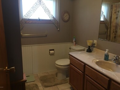 Minneota main bath