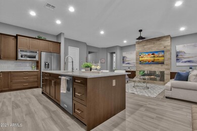 PERFECT ENTERTAINING SPACE