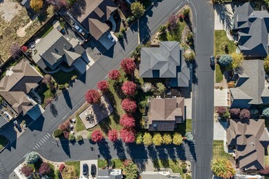 61146 Ridge Falls Place, Bend, OR 97702 - photo 6