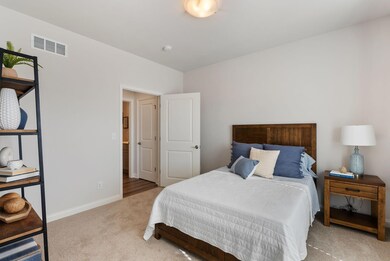 868 S Verona Cir unit 23, Grafton, WI 53024 - photo 6
