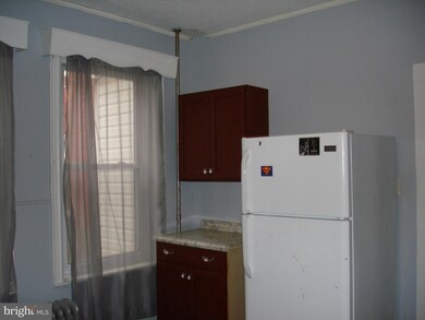 319 Berwyn Ave, Ewing, NJ 08618 - photo 6