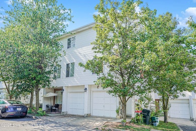 49 Jamie Ln, Staten Island, NY 10312 - photo 2