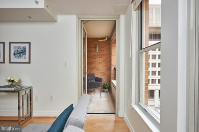 915 E St NW unit 811, Washington, DC 20004 - photo 4