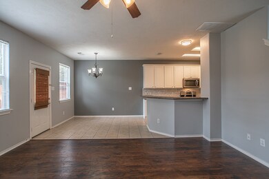 75 S Burberry Park Cir, Spring, TX 77382 - photo 7