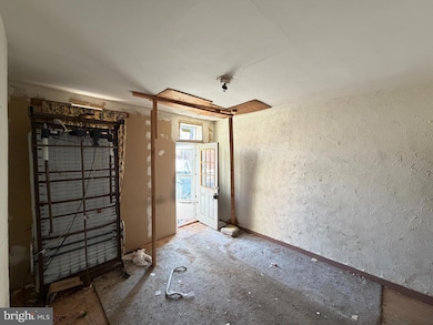 1110 S Conkling St, Baltimore, MD 21224 - photo 2