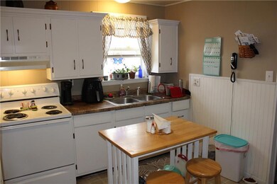 409 E Washington St, Roachdale, IN 46172 - photo 3