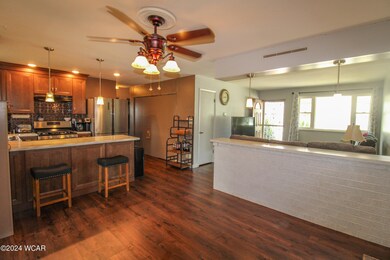 Mackenzie open concept-1
