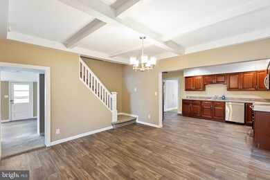 3019 S 2nd St, Whitehall, PA 18052 - photo 6