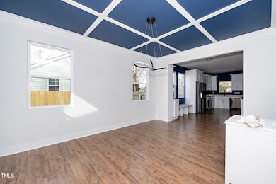 8-web-or-mls-2517 Newbold (3 of 29)