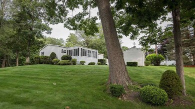 8 Grace Way, Hampstead, NH 03841 - photo 5