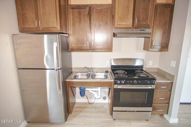 1061 Ranger St unit 11, El Paso, TX 79907 - photo 5