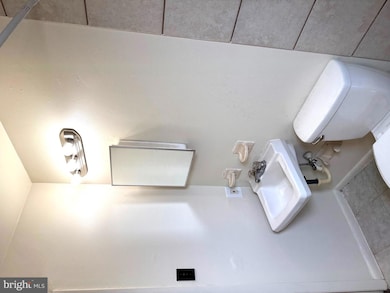 219 W Fifth St unit 2ND FLOOR, Lansdale, PA 19446 - photo 7