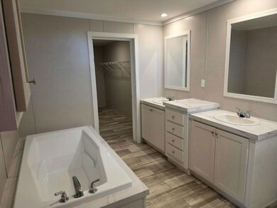 1704 Mlk jr unit 280, Killeen, TX 76543 - photo 4