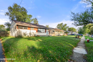 4807 Brott Rd, Toledo, OH 43613 - photo 2