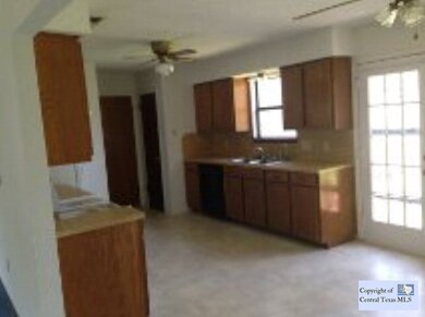 121 Park Dr S, Kyle, TX 78640 - photo 4