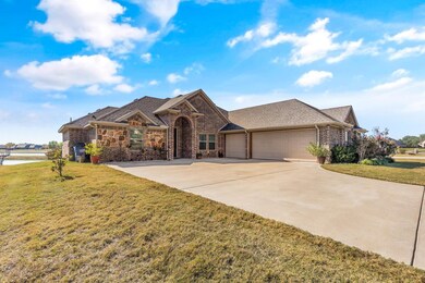 4020 Upper Lake Cir, Granbury, TX 76049 - photo 3