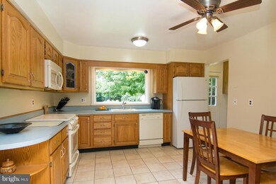 607 Blankner Rd, Sykesville, MD 21784 - photo 7