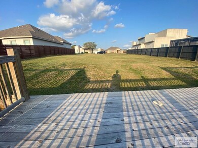 3233 Dusk Dr, Brownsville, TX 78520 - photo 6