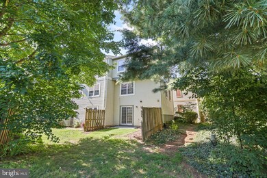 5946 Annaberg Place unit 198, Burke, VA 22015 - photo 4