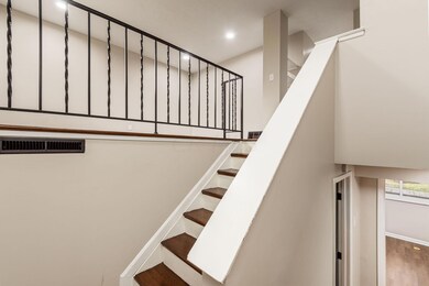 005_88a_F 5101 Hatfield Dr009