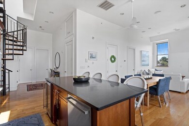 518 E 6th St unit 7, Boston, MA 02127 - photo 4