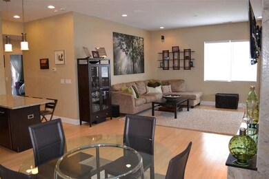 2921 W Glenlake Ave unit 4W, Chicago, IL 60659 - photo 3
