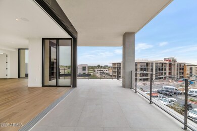 5000 N Camelback Ridge-large-008-022-TOD